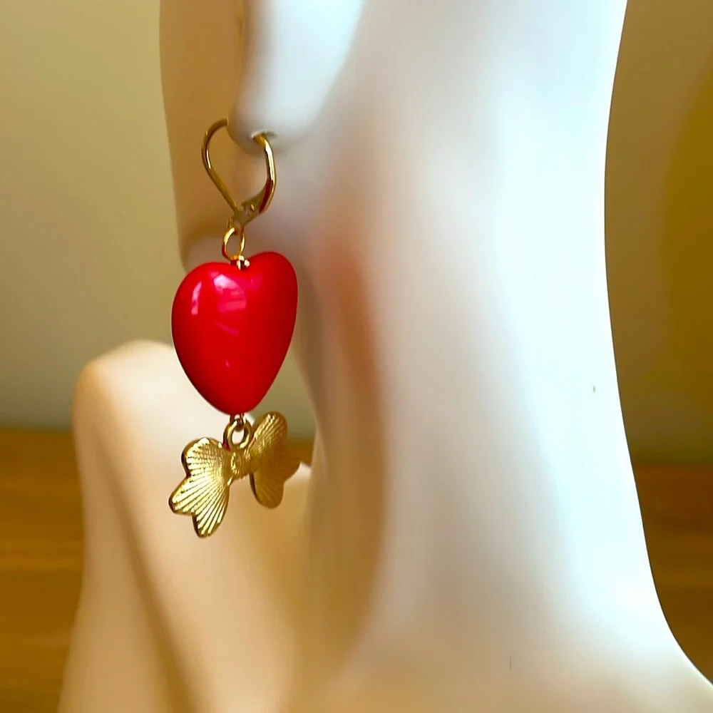 HAND CRAFTED WHIMSICAL RED VALENTINE HEARTS PIERCED EARRINGS Red Gold